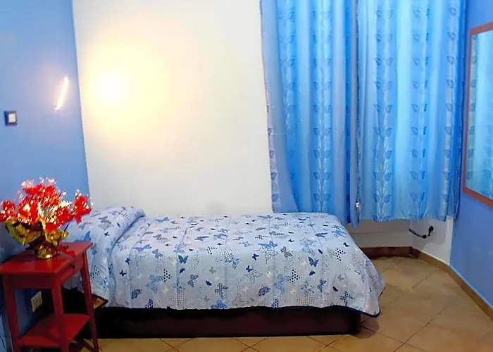 Legend R.g. Hostel