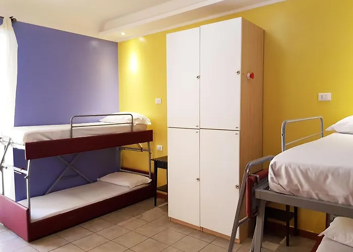 Hostel Legend R.g. Roma